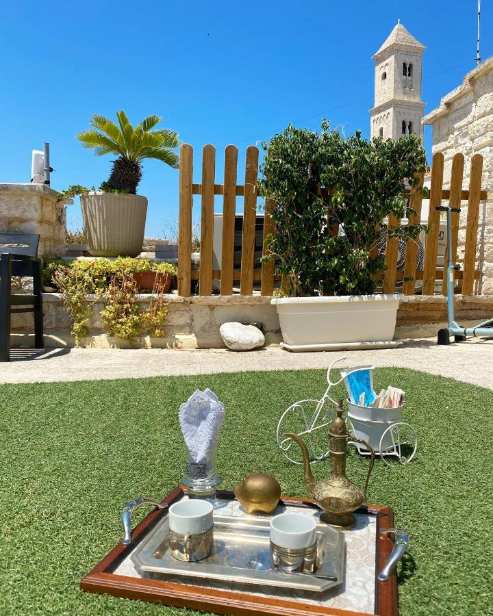 Palazzo Morola XIV Century Apartamento Giovinazzo Exterior foto