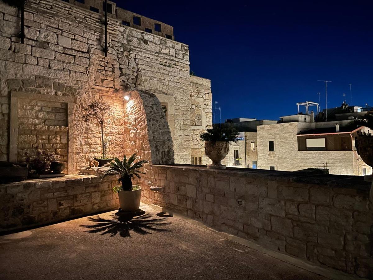 Palazzo Morola XIV Century Apartamento Giovinazzo Exterior foto